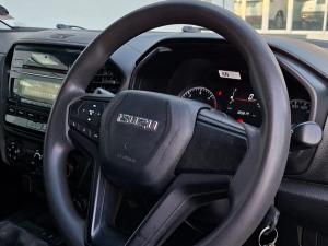Isuzu D-Max 1.9TD double cab L 4x4 manual - Image 7