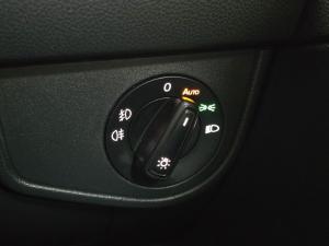 Volkswagen Polo hatch 1.0TSI Life manual - Image 6