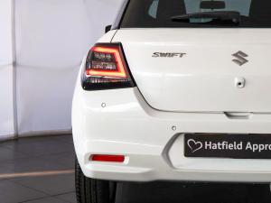 Suzuki Swift 1.2 GLX auto - Image 12