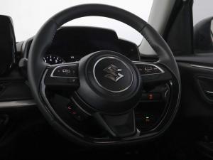 Suzuki Swift 1.2 GLX auto - Image 18