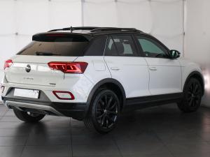 Volkswagen T-Roc 2.0TSI 4Motion R-Line - Image 10