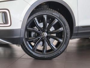 Volkswagen T-Roc 2.0TSI 4Motion R-Line - Image 3