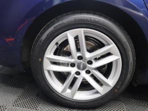Audi A4 2.0TDI - Image 7