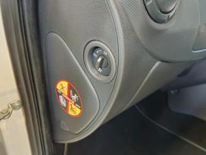 Nissan NP200 1.6i safety pack (aircon) - Image 10