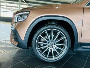 Mercedes-Benz GLB GLB220d 4Matic Progressive - Image 13