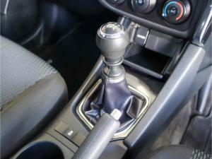 Toyota Corolla Quest 1.8 Plus manual - Image 9