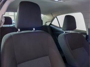 Toyota Corolla Quest 1.8 Plus manual - Image 11