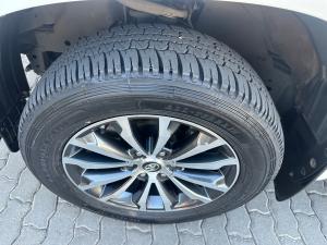Toyota Land Cruiser Prado 4.0 VX - Image 19