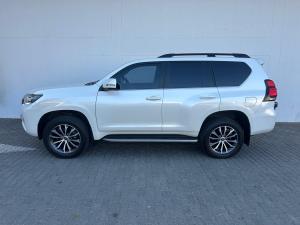 Toyota Land Cruiser Prado 4.0 VX - Image 22