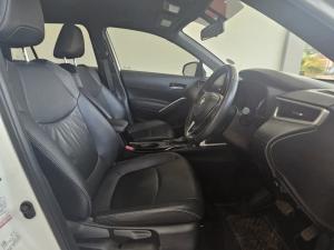 Toyota Corolla Cross 1.8 Hybrid XS - Image 7