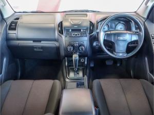 Isuzu D-Max 250 double cab Hi-Ride auto - Image 6