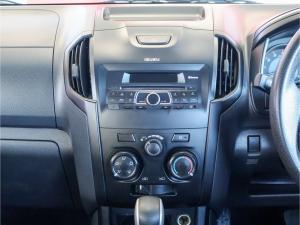 Isuzu D-Max 250 double cab Hi-Ride auto - Image 10