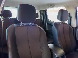 Isuzu D-Max 250 double cab Hi-Ride auto - Image 11