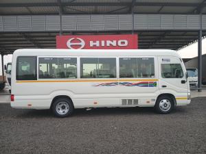Toyota Coaster 4.0D 23 Seater B/S - Image 3