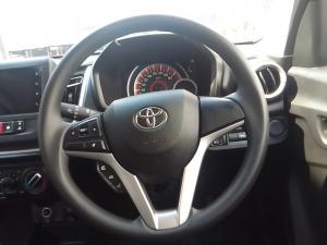 Toyota Vitz 1.0 XR manual - Image 8