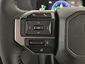 Toyota Land Cruiser Prado 2.8GD TX - Image 9