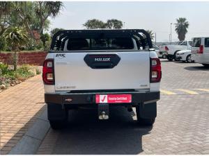 Toyota Hilux 2.8GD-6 double cab 4x4 Legend auto - Image 5
