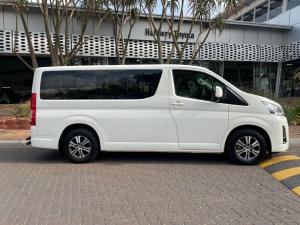Toyota Quantum 2.8 LWB bus 11-seater GL - Image 3