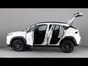 Toyota Starlet Cross 1.5 XS manual - Image 11