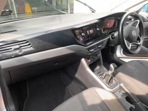 Volkswagen Polo hatch 1.0TSI Life manual - Image 7