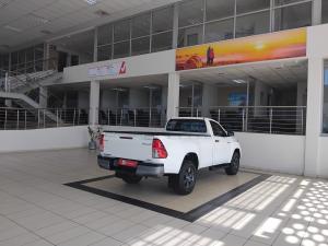 Toyota Hilux 2.4GD-6 single cab 4x4 Raider manual - Image 2