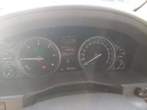 Toyota Land Cruiser 200 4.5D-4D V8 VX-R - Image 25