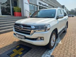 Toyota Land Cruiser 200 4.5D-4D V8 VX-R - Image 31