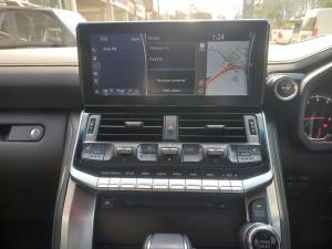 Toyota Land Cruiser 300 3.5T GR-Sport - Image 13