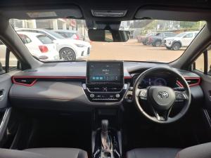 Toyota Corolla Cross 1.8 HEV GR-Sport - Image 6