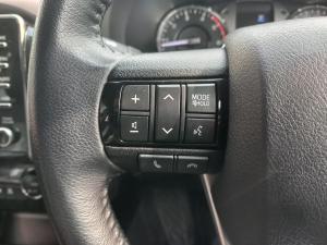 Toyota Hilux 2.8GD-6 double cab Raider auto - Image 9