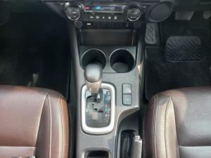 Toyota Hilux 2.8GD-6 double cab Raider auto - Image 12
