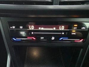 Volkswagen Polo 1.0 TSI R-LINE DSG - Image 11