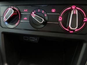 Volkswagen Polo 1.0 TSI Comfortline DSG - Image 14
