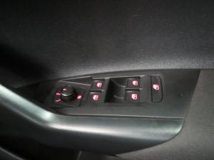 Volkswagen Polo 1.0 TSI Comfortline DSG - Image 15