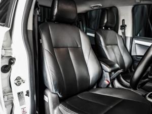 Isuzu D-Max 300 3.0TD double cab LX auto - Image 10
