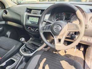 Nissan Navara 2.5DDTi double cab SE Plus manual - Image 6