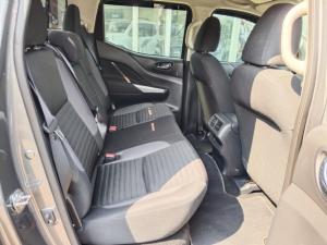 Nissan Navara 2.5DDTi double cab SE Plus manual - Image 9