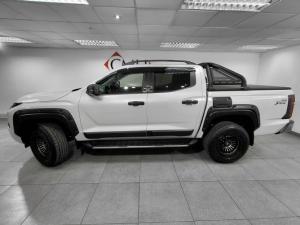 Mitsubishi Triton 2.4DI-D double cab Xtreme 4x4 - Image 2