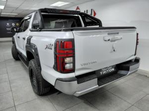Mitsubishi Triton 2.4DI-D double cab Xtreme 4x4 - Image 3