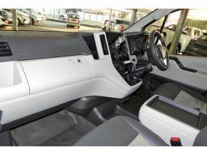 Toyota Quantum 2.8 LWB bus 11-seater GL - Image 7