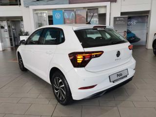 Volkswagen Polo hatch 1.0TSI Life manual