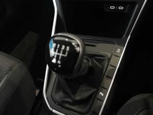 Volkswagen Polo hatch 1.0TSI Life manual - Image 6