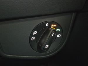 Volkswagen Taigo 1.0TSI R-Line - Image 9