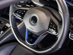 Volkswagen Golf R - Image 11