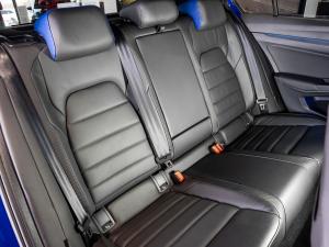 Volkswagen Golf R - Image 13