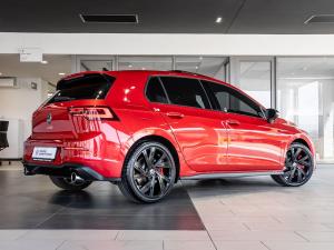 Volkswagen Golf GTI - Image 5