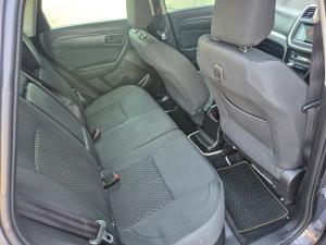 Toyota Urban Cruiser 1.5 XS auto - Image 12