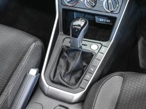 Volkswagen Polo hatch 1.0TSI Life auto - Image 11