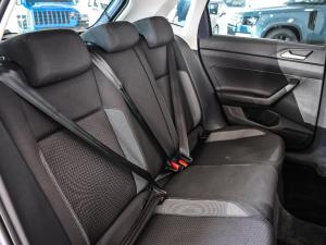 Volkswagen Polo hatch 1.0TSI Life auto - Image 14