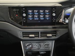 Volkswagen Polo hatch 1.0TSI Life auto - Image 11